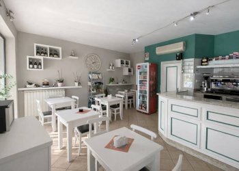 Interno non residenziale - Cafeteria - Cold Bar largo Vittorio Veneto, 8, Carmagnola - photo 4