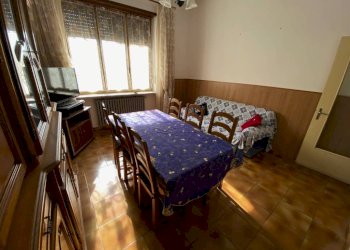 soggiorno - Appartamento via Isolabella, 13, Carmagnola - foto 6