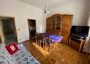 soggiorno - Appartamento via Isolabella, 13, Carmagnola - foto 9