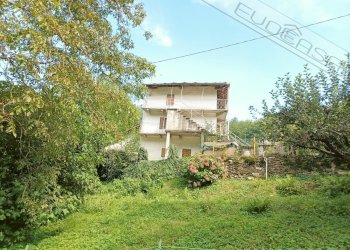 Semi-detached house via Lungaserra snc, Barge - photo 1