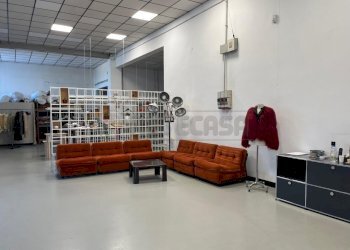 ff75653e-0bc9-4873-a066-9fd9fb641684.jpeg - Locale Commerciale Romano d'Ezzelino - foto 9