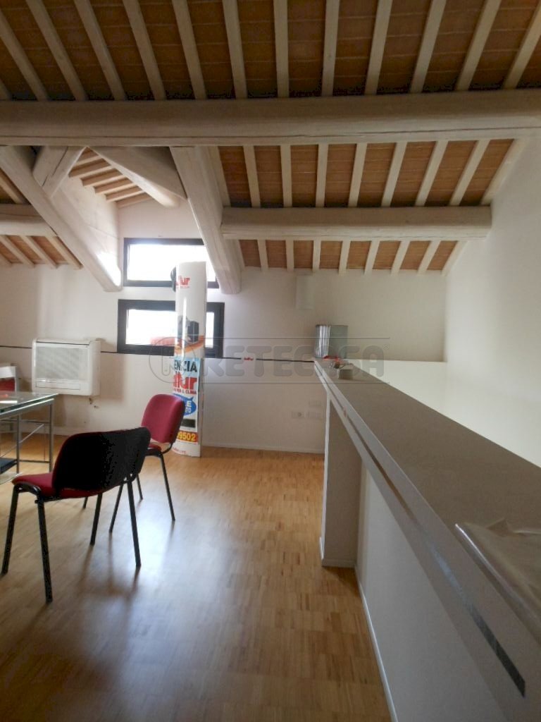 UFFICIO - Office Bassano del Grappa - photo 1