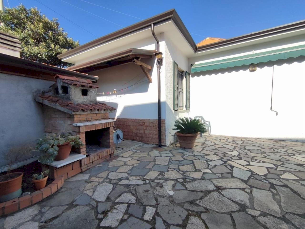 1200059-uvqd560 (1).jpg - Casa semi indipendente Luni - foto 2