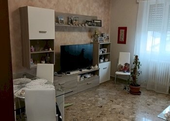 soggiorno - Appartamento semi-centrale, Pieve Porto Morone - foto 7