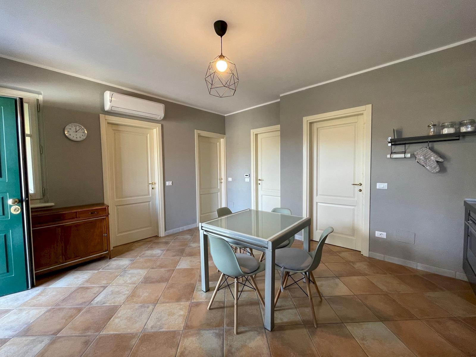 Three-room apartment Canale - photo 3