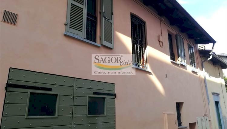 Two-room apartment Cavour - photo 1