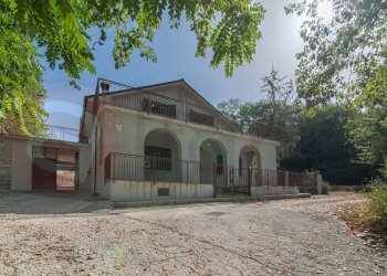 Single Family Villa Via Fontanelle, Arce - photo 1