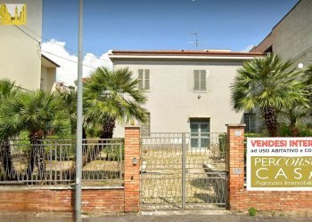 Casa indipendente Viale Crispi, Teramo - foto 1