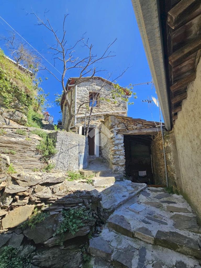 Casa indipendente Via Alla Chiesa, Triora - foto 1