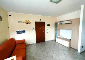 Bilocale via Carlo Cattaneo, 63, Lissone - foto 2