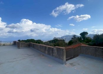 Balcone - Villa via Francesco Cangialosi, Carini - foto 7