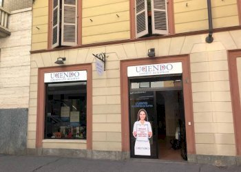 Facciata - Shop via Alessandro Manzoni, 27, Torino (neighborhood Centro) - photo 4