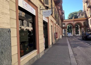 Facciata - Shop via Alessandro Manzoni, 27, Torino (neighborhood Centro) - photo 2