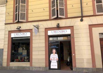 Facciata - Shop via Alessandro Manzoni, 27, Torino (neighborhood Centro) - photo 3