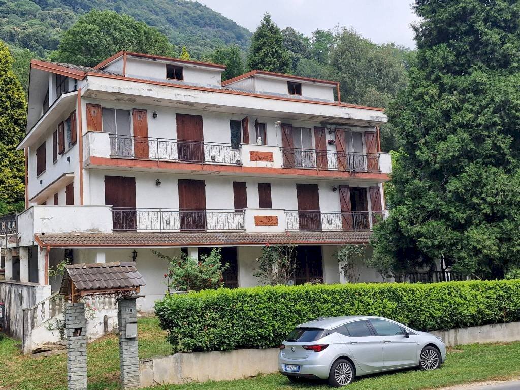 Facciata - Casa indipendente corso Jacopo Lombardini, 48, Torre Pellice - foto 1