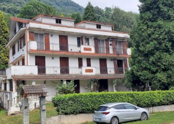 Facciata - Casa indipendente corso Jacopo Lombardini, 48, Torre Pellice - foto 1