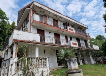 Facciata - Casa indipendente corso Jacopo Lombardini, 48, Torre Pellice - foto 2