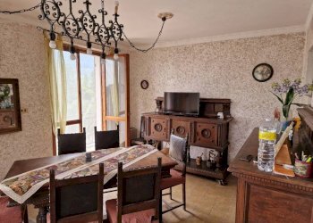 Salone - Casa indipendente corso Jacopo Lombardini, 48, Torre Pellice - foto 5