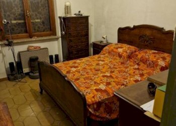 Camera da letto - Casa indipendente corso Jacopo Lombardini, 48, Torre Pellice - foto 11