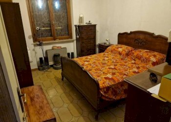 Camera da letto - Casa indipendente corso Jacopo Lombardini, 48, Torre Pellice - foto 12