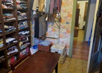 Stanza arredata - Casa indipendente corso Jacopo Lombardini, 48, Torre Pellice - foto 14