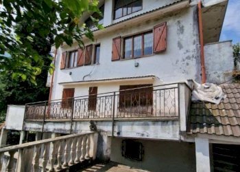 Facciata - Casa indipendente corso Jacopo Lombardini, 48, Torre Pellice - foto 25