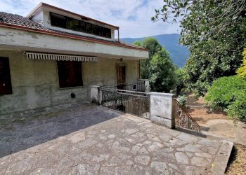 Facciata - Casa indipendente corso Jacopo Lombardini, 48, Torre Pellice - foto 27