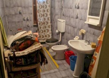 Bagno - Casa indipendente corso Jacopo Lombardini, 48, Torre Pellice - foto 40