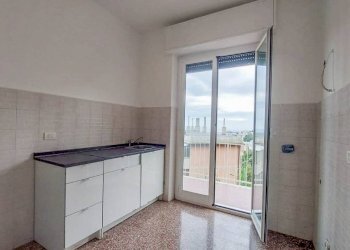 Cucina - Bilocale via Giovanni XXIII, Genova (zona Marassi) - foto 9