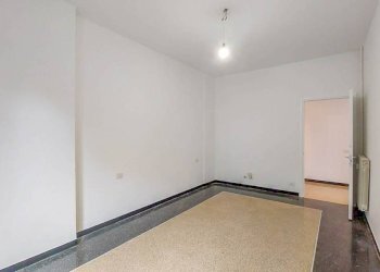 Stanza non arredata - Bilocale via Giovanni XXIII, Genova (zona Marassi) - foto 19