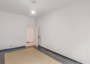 Stanza non arredata - Bilocale via Giovanni XXIII, Genova (zona Marassi) - foto 21