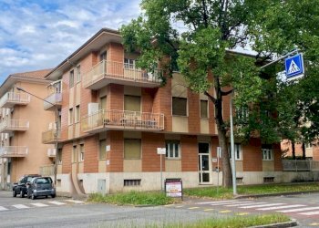 FACCIATA - Quadrilocale corso Europa, 12, Biella - foto 4