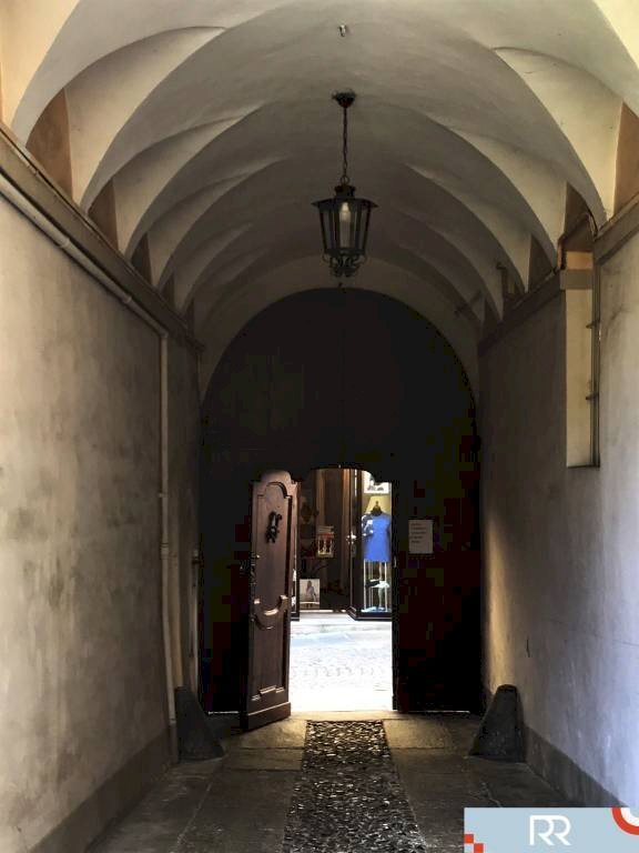 Ingresso stabile - Three-room apartment via San Martino, 17, Moncalieri - photo 2