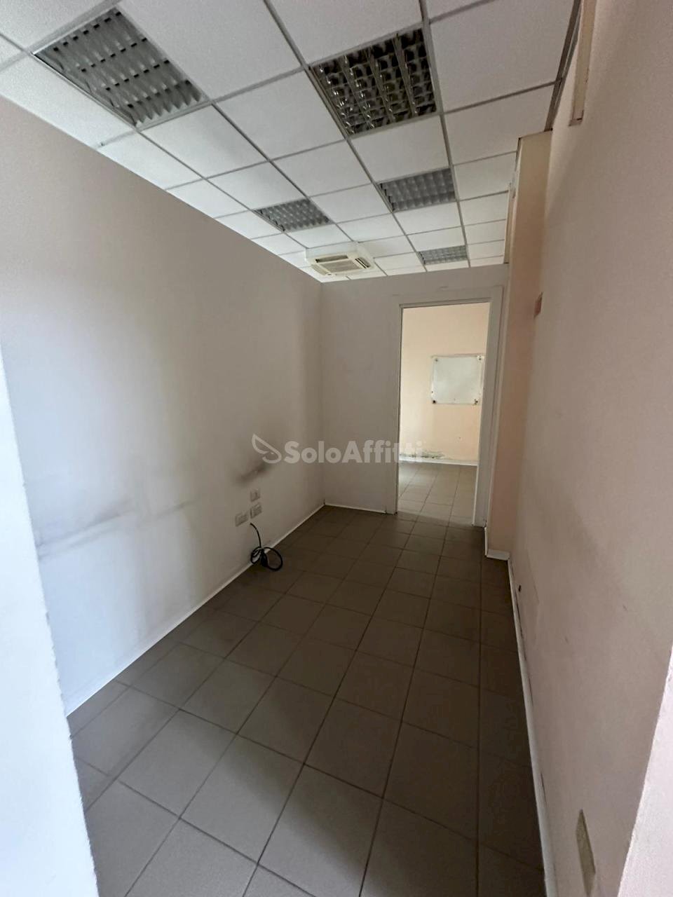 Foto 2 LOCALE.jpg - Ufficio Falconara Marittima - foto 2