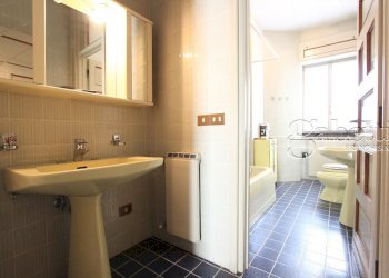 bagno primo piano - Villa Via Fratelli Bandiera, Nerviano - foto 24