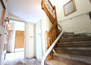 scala interna - Villa Via Fratelli Bandiera, Nerviano - foto 26