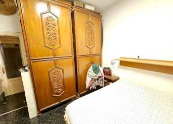 Camera.jpg - Quadrilocale Via Alcide De Gasperi 22, Campomorone - foto 10