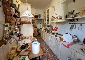 Cucina (2).jpg - Quadrilocale Via Alcide De Gasperi 22, Campomorone - foto 11