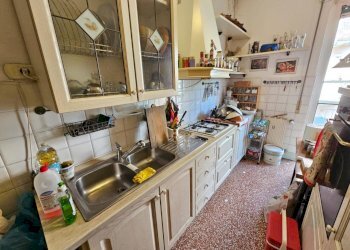 Cucina (3).jpg - Quadrilocale Via Alcide De Gasperi 22, Campomorone - foto 12
