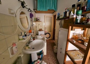 Bagno (2).jpg - Quadrilocale Via Alcide De Gasperi 22, Campomorone - foto 16