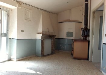 Casa indipendente via Guglielmo Marconi, 21, Pesche - foto 1