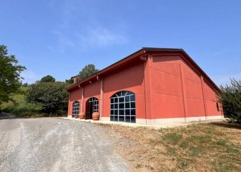 Facciata - Terreno agricolo Nizza Monferrato - foto 7