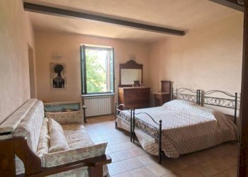 Camera da letto - Terreno agricolo Nizza Monferrato - foto 17