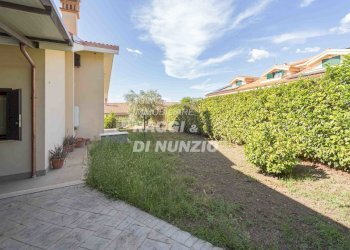 0007.jpg - Villa Via delle Calcare 22, Rocca di Papa - foto 7