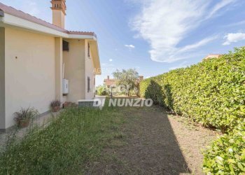 0008.jpg - Villa Via delle Calcare 22, Rocca di Papa - foto 8