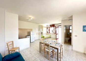 2.jpg - Trilocale via regina isabella 23, Melendugno - foto 2