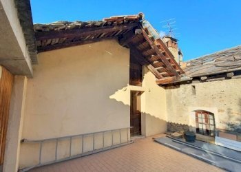 Independent house Neyran, Brissogne - photo 12