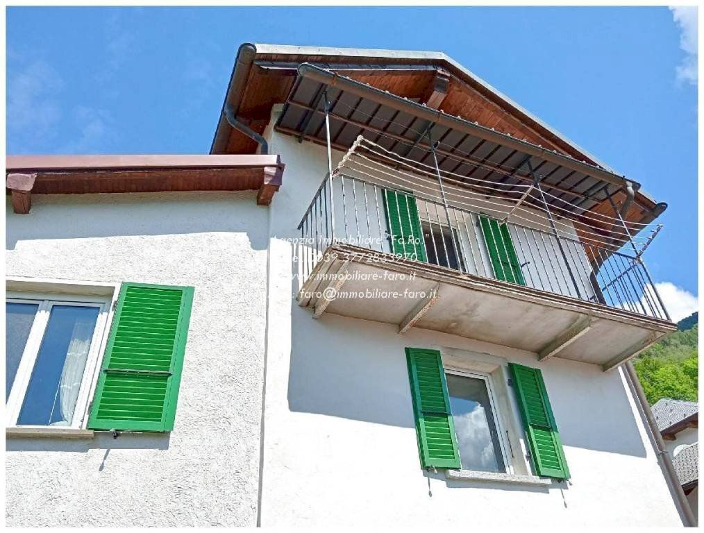 Facciata - Casa indipendente piazza Vittorio Emanuele, 4, Valle Cannobina - foto 1