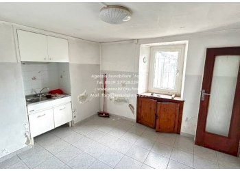 Cucina - Casa indipendente piazza Vittorio Emanuele, 4, Valle Cannobina - foto 9
