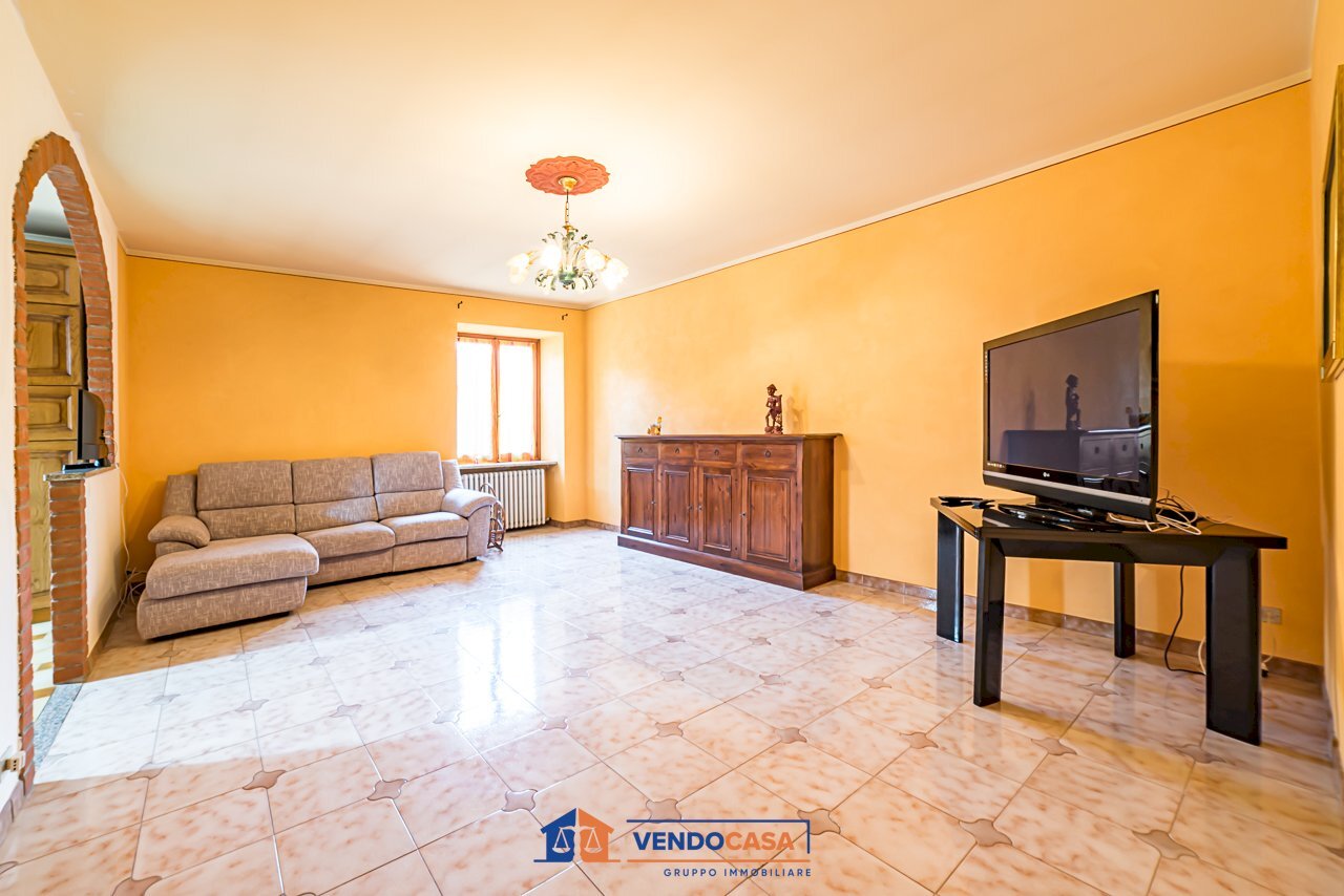 Appartamento Revello - foto 2